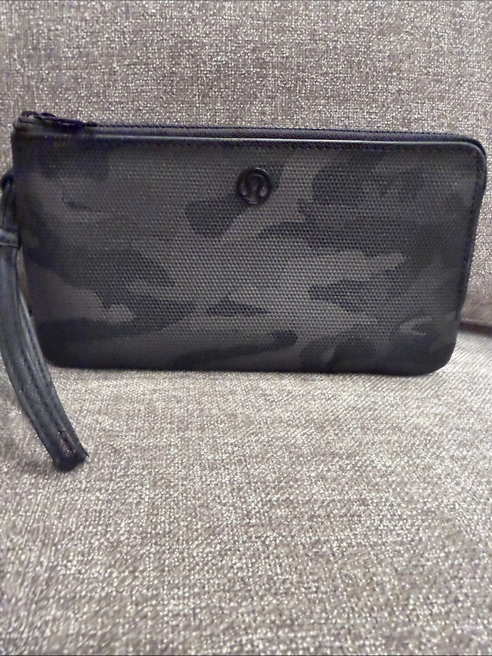 LULULEMON Double Up Pouch in Incognito Camo (grey/black)